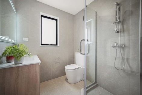 Photo of property in 1 Papauma Place, Papakura, 2110