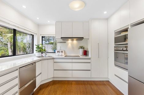 Photo of property in 2/6 Summermist Drive, Northpark, Auckland, 2013