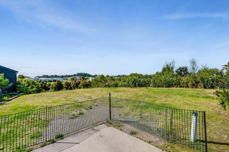 Photo of property in 10 Kakariki Lane, Waiwhakaiho, New Plymouth, 4312