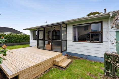 Photo of property in 3 Kaimata Street, Brooklands, New Plymouth, 4310