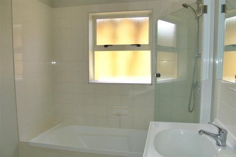 Photo of property in 2a Dinglebank Road, Mount Wellington, Auckland, 1060