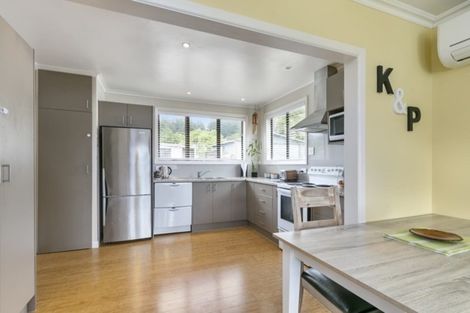 Photo of property in 17 Mcgowan Road, Wainuiomata, Lower Hutt, 5014