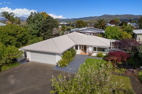 Photo of property in 12 Kenneth Avenue, Whitianga, 3510
