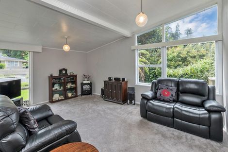 Photo of property in 1 Willow Place, Horahora, Whangarei, 0110