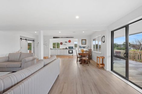 Photo of property in 20 Komiti Road, Tinopai, 0593