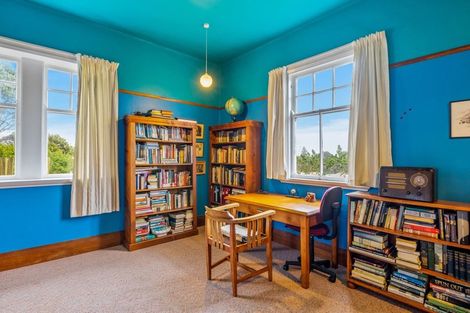 Photo of property in 69 Tilley Road, Paekakariki, 5034