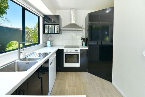 Photo of property in 5 Ellenbury Place, Stanmore Bay, Whangaparaoa, 0932