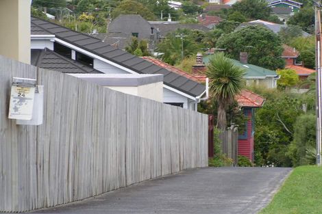 Photo of property in 1/24 Onepoto Road, Hauraki, Auckland, 0622