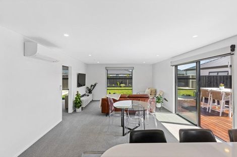 Photo of property in 5 Cousins Street, Woodend, 7691