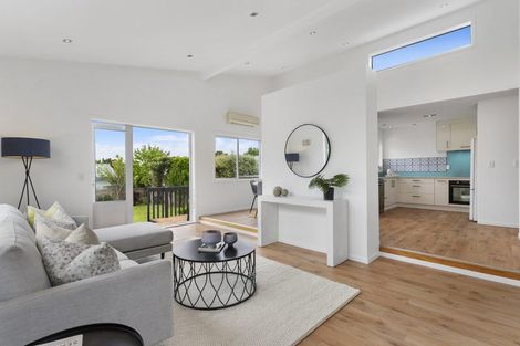 Photo of property in 64 Beach Haven Road, Beach Haven, Auckland, 0626
