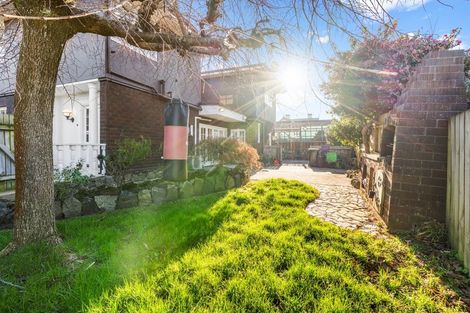 Photo of property in 12 Alva Street, Dunedin Central, Dunedin, 9016