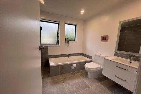 Photo of property in 36 Albatross Road, Red Beach, 0932