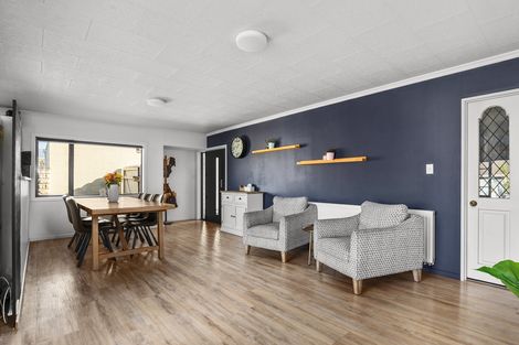 Photo of property in 42 Kenmare Street, Alexandra, 9320