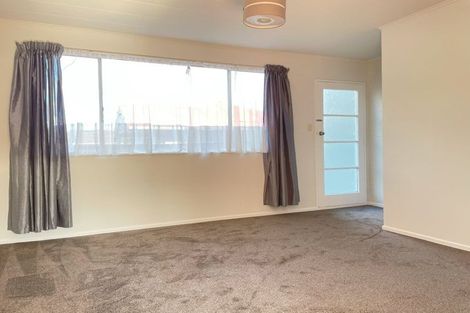Photo of property in 2/62 Martin Street, Wallaceville, Upper Hutt, 5018