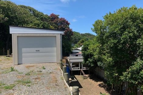Photo of property in 11 North Street, Waitara, 4320