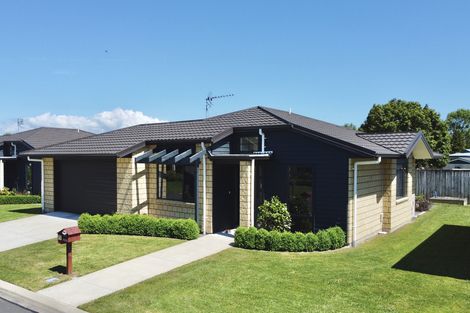 Photo of property in Rosehill Lifestyle Village, 17/182 Gleneagles Drive, Te Awamutu, 3800
