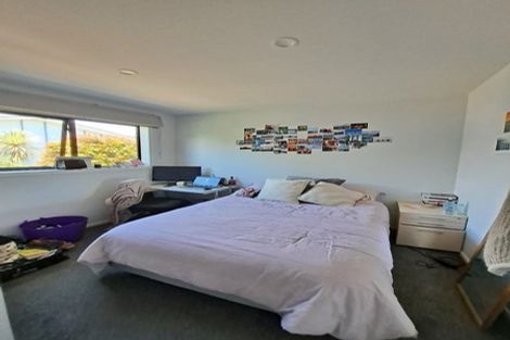 Photo of property in 10 Te Mara Place, Merrilands, New Plymouth, 4312