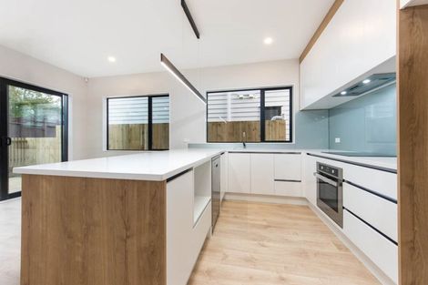 Photo of property in 54c Chilcott Road, Henderson, Auckland, 0612