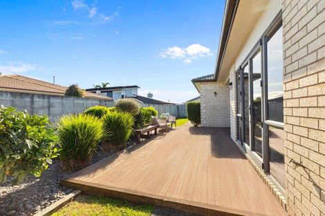 Photo of property in 123 Oriental Parade, Papamoa Beach, Papamoa, 3118