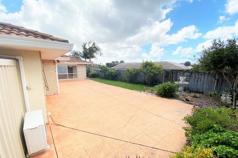 Photo of property in 22 Nuneaton Drive, Flat Bush, Auckland, 2019