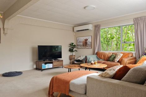 Photo of property in 71 West Harbour Drive, West Harbour, Auckland, 0618