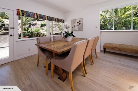 Photo of property in 35 Beach Valley Road, Piha, New Lynn, 0772