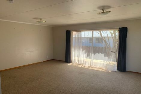 Photo of property in 37 Tacoma Drive, Totara Park, Upper Hutt, 5018