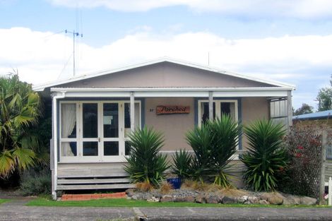 Photo of property in 27 Brighton Road, Waihi Beach, 3611