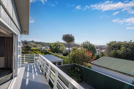 Photo of property in 106 Ruapehu Street, Paraparaumu, 5032