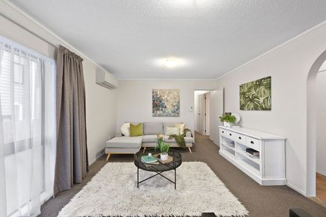 Photo of property in 31 Cromdale Avenue, Highland Park, Auckland, 2010