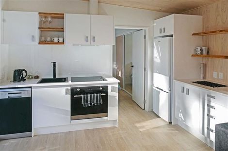 Photo of property in 80 Park Hill Road, Birkenhead, Auckland, 0626