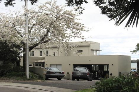 Photo of property in 1 Eighth Avenue, Tauranga, 3110