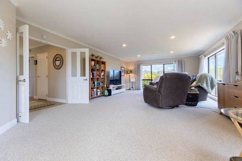 Photo of property in 23 Harry Shaw Way, Raumati South, Paraparaumu, 5032