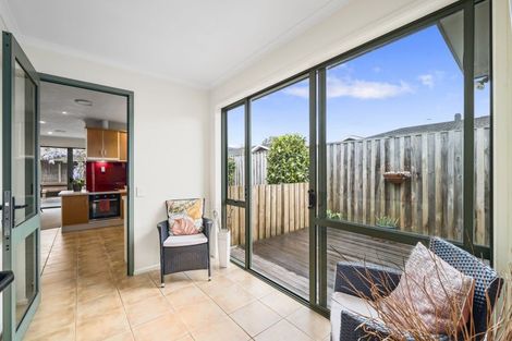 Photo of property in 24 Harvey Street, Waipahihi, Taupo, 3330