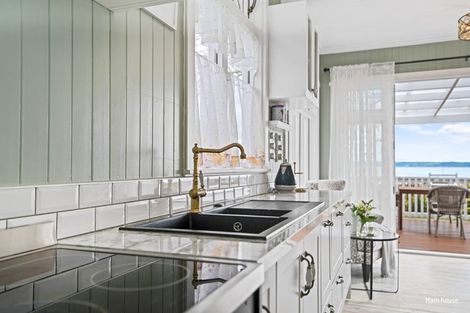 Photo of property in 9 Willow Avenue, Hannahs Bay, Rotorua, 3010