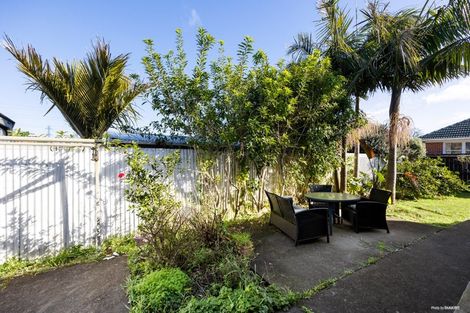 Photo of property in 2/2 Paul Place, Pakuranga, Auckland, 2010