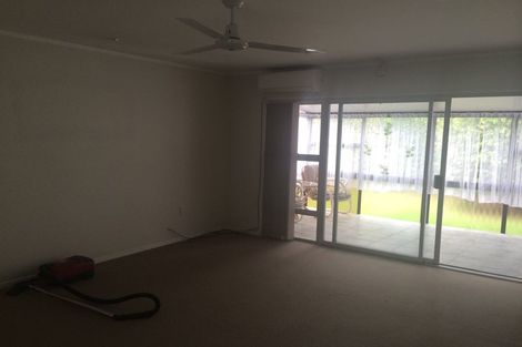 Photo of property in 2/67 Centreway Road, Orewa, 0931