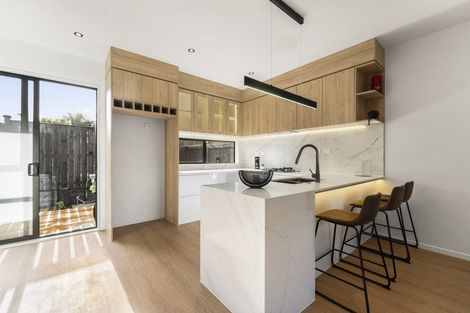 Photo of property in 125 Ridge Road, Howick, Auckland, 2014