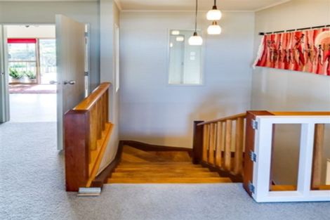 Photo of property in 2 Colenso Avenue, Hospital Hill, Napier, 4110