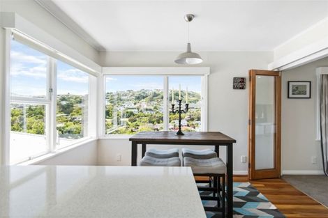 Photo of property in 73 Bassett Road, Johnsonville, Wellington, 6037