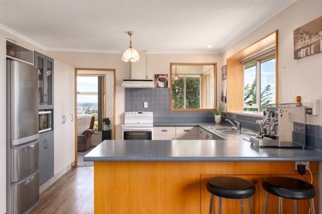 Photo of property in 2/21 Huntsbury Avenue, Huntsbury, Christchurch, 8022