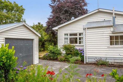 Photo of property in 12a Kuratawhiti Street, Greytown, 5712