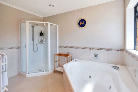 Photo of property in 19 Ashkirk Place, Wattle Downs, Auckland, 2103