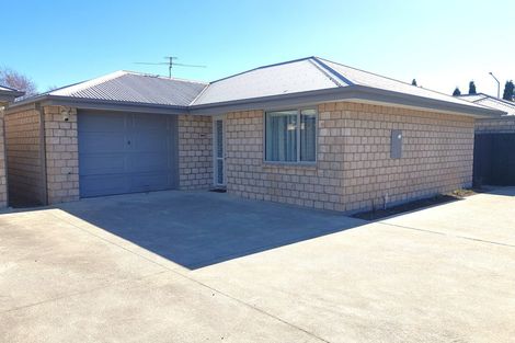 Photo of property in 2/335 Main South Road, Hornby, Christchurch, 8042