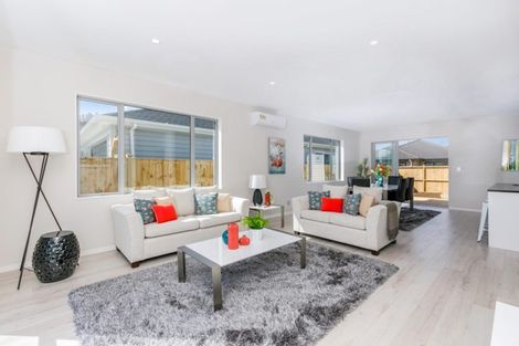 Photo of property in 11 Ropere Street, Kumeu, 0810