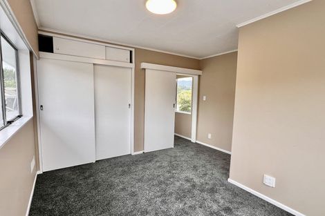 Photo of property in 76 California Drive, Totara Park, Upper Hutt, 5018