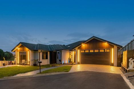 Photo of property in 19 Waikaka Place, Rototuna North, Hamilton, 3210