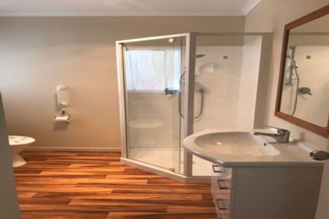 Photo of property in 206 Russell Road, Manurewa, Auckland, 2102