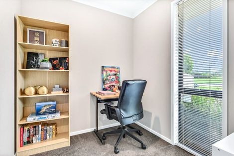 Photo of property in 7 Waikai Close, Ruakura, Hamilton, 3214