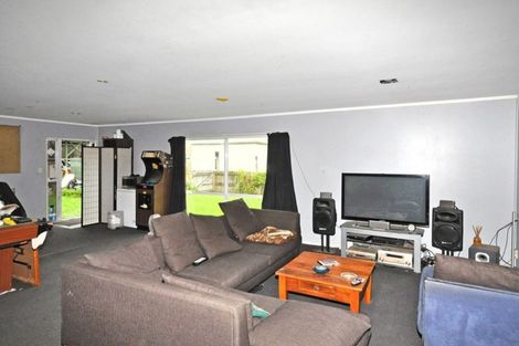 Photo of property in 35 Township Road, Waitakere, Auckland, 0816